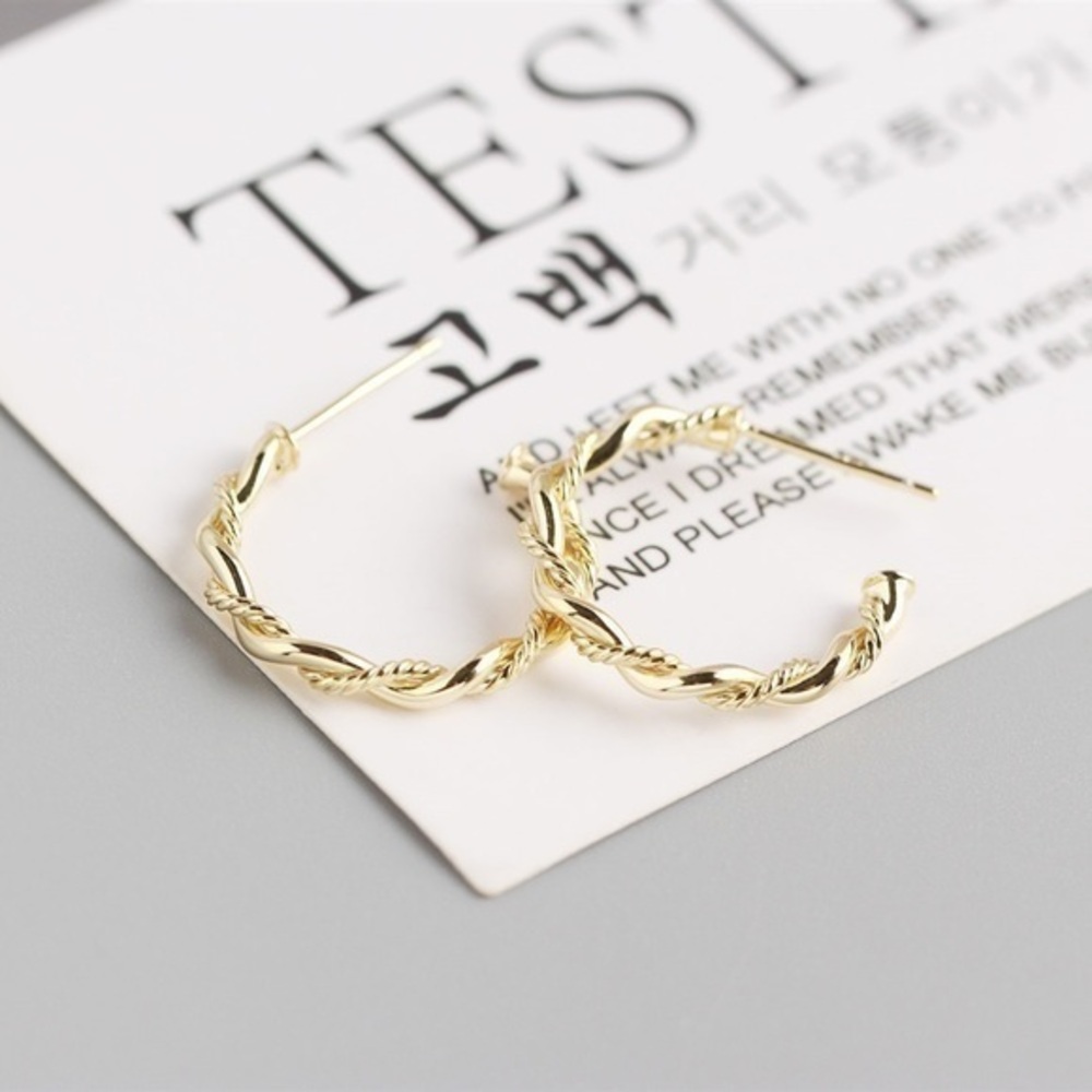 18kt Gold Plated Sterling Silver Twist Hoop Earrings